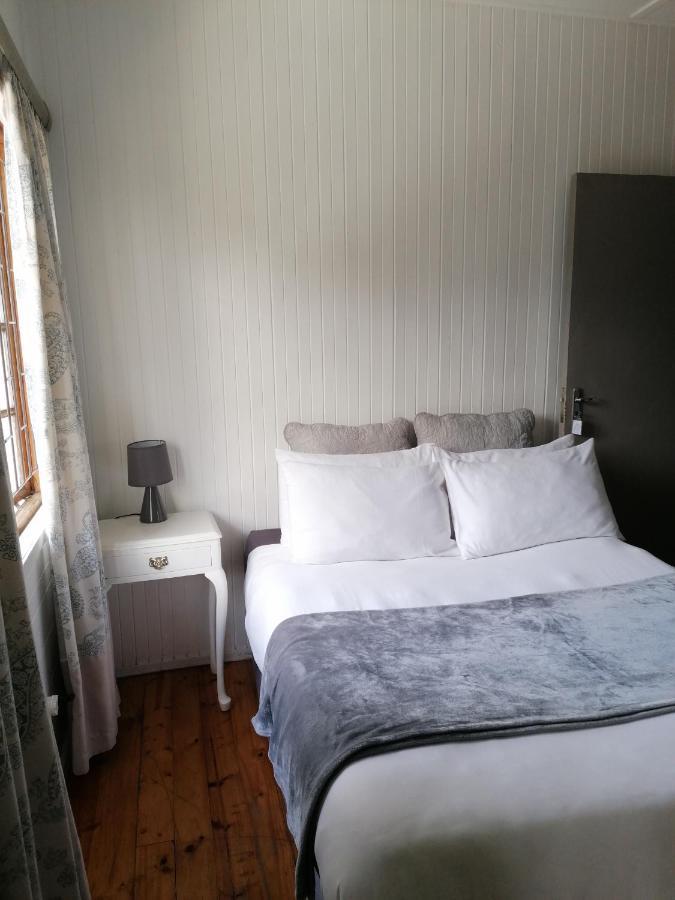 Knysna N2 Lodge ภายนอก รูปภาพ