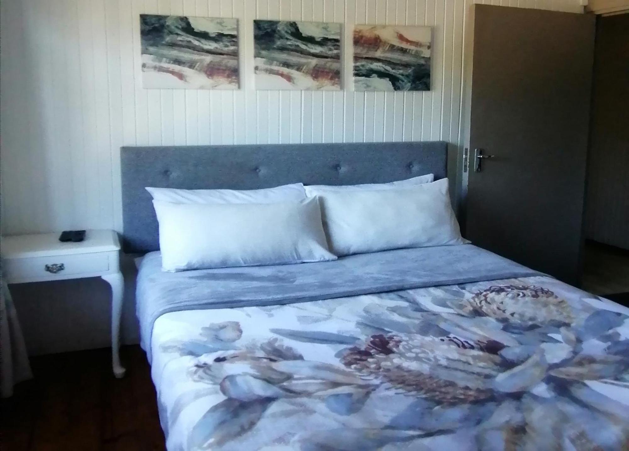 Knysna N2 Lodge ภายนอก รูปภาพ